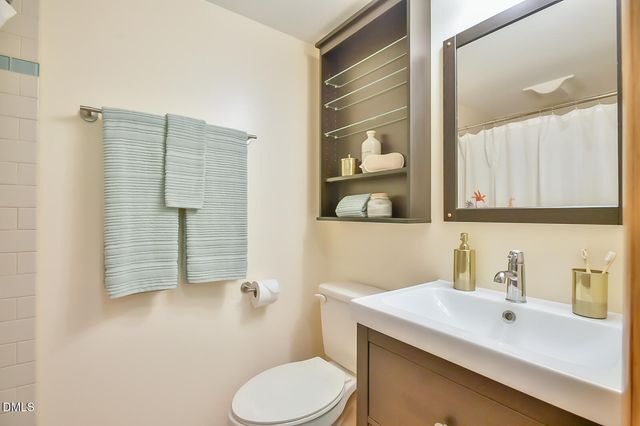 5424 Hawes Road, Hillsborough, NC 27278