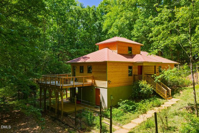 5424 Hawes Road, Hillsborough, NC 27278