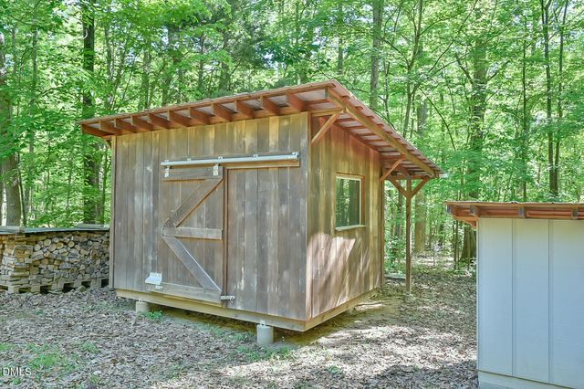 5424 Hawes Road, Hillsborough, NC 27278