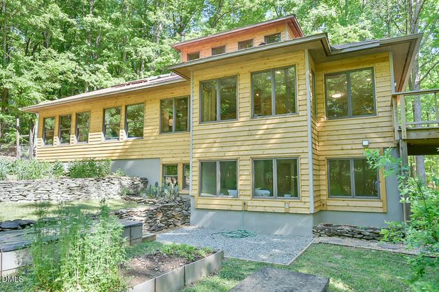 5424 Hawes Road, Hillsborough, NC 27278