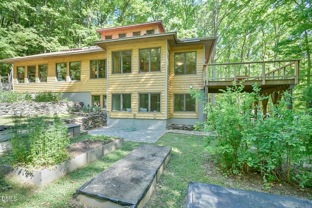 5424 Hawes Road, Hillsborough, NC 27278