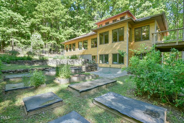 5424 Hawes Road, Hillsborough, NC 27278