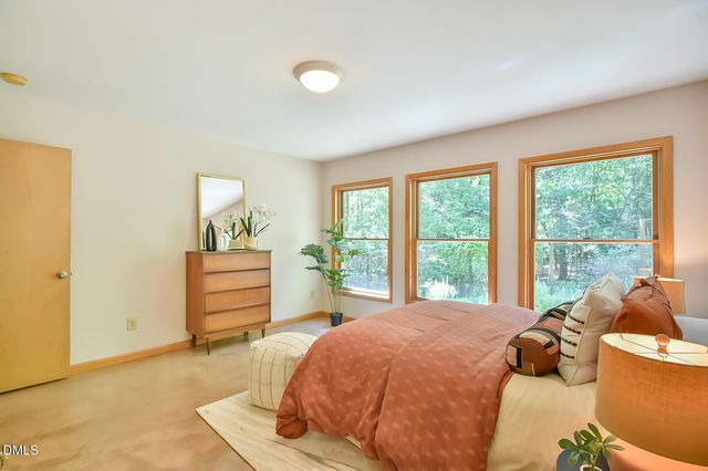 5424 Hawes Road, Hillsborough, NC 27278
