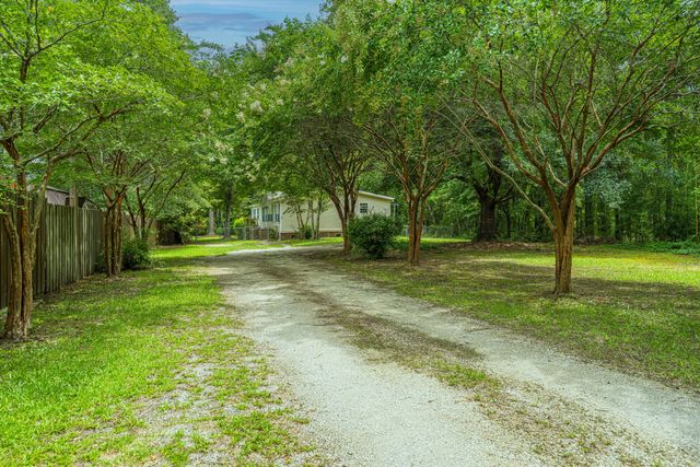 100 Autumn Lane, Moncks Corner, SC 29461