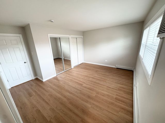 4528 Elm Avenue 2S, Brookfield, IL 60513