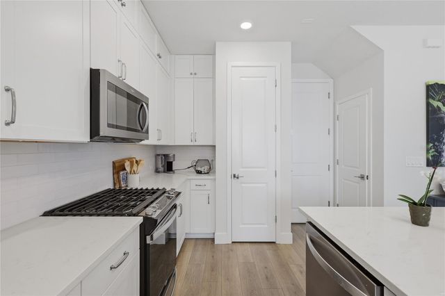 7221 SUTTON LANE, Sarasota, FL 34240