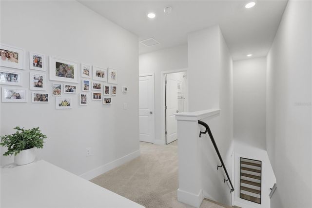 7221 SUTTON LANE, Sarasota, FL 34240