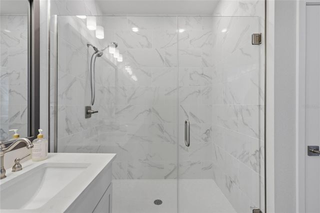 7221 SUTTON LANE, Sarasota, FL 34240