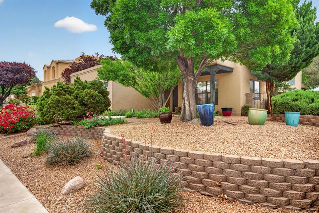 8020 Corona Avenue NE, Albuquerque, NM 87122