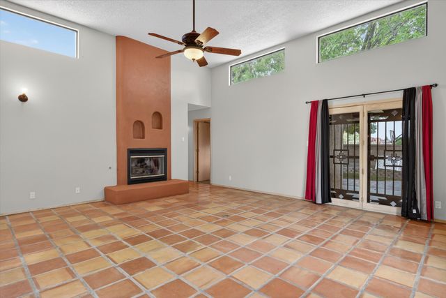 8020 Corona Avenue NE, Albuquerque, NM 87122
