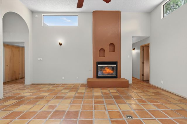 8020 Corona Avenue NE, Albuquerque, NM 87122