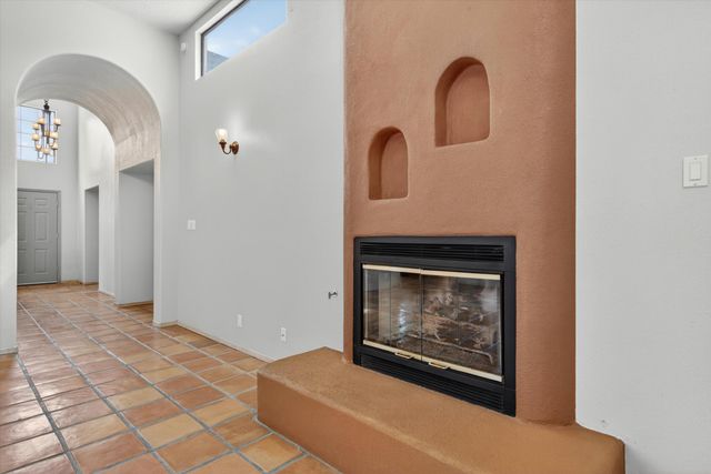 8020 Corona Avenue NE, Albuquerque, NM 87122