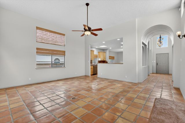 8020 Corona Avenue NE, Albuquerque, NM 87122