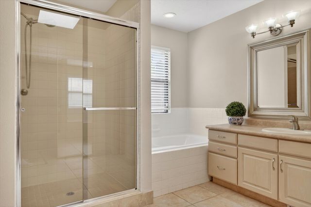 8020 Corona Avenue NE, Albuquerque, NM 87122