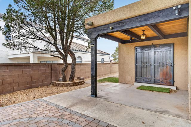 8020 Corona Avenue NE, Albuquerque, NM 87122