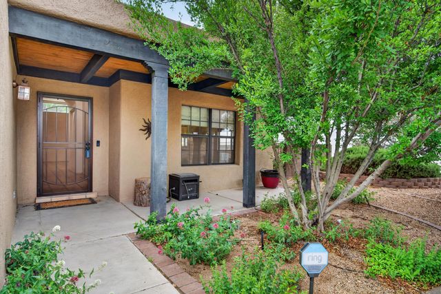 8020 Corona Avenue NE, Albuquerque, NM 87122