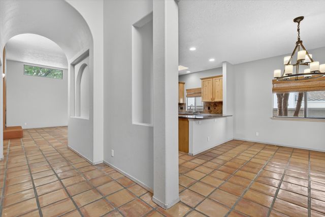 8020 Corona Avenue NE, Albuquerque, NM 87122