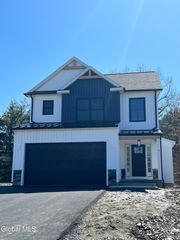 67 Guiliana Boulevard, Brunswick, NY 12198