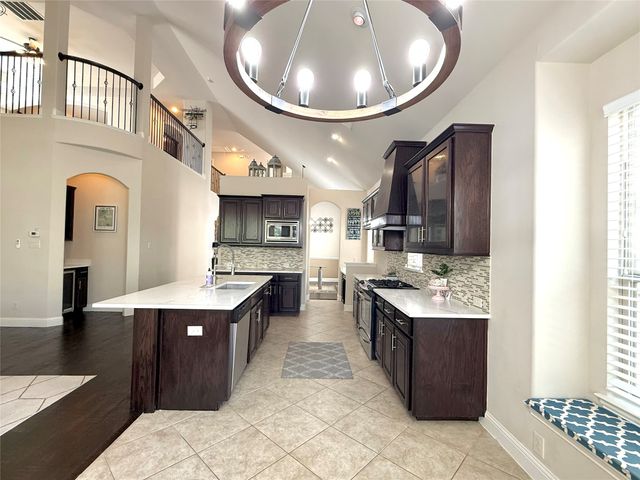 12130 Jackson Creek Drive, Dallas, TX 75243