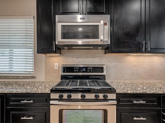 8 South Avenue, Edmond, OK 73013