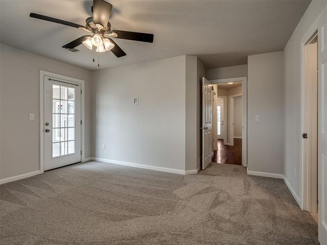 8 South Avenue, Edmond, OK 73013