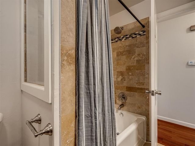 8 South Avenue, Edmond, OK 73013