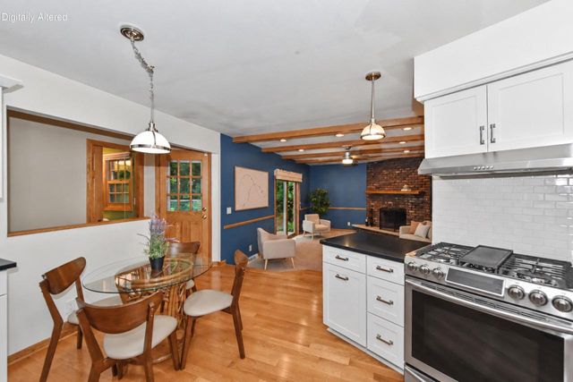 5879 Ramona DRIVE, Greendale, WI 53129