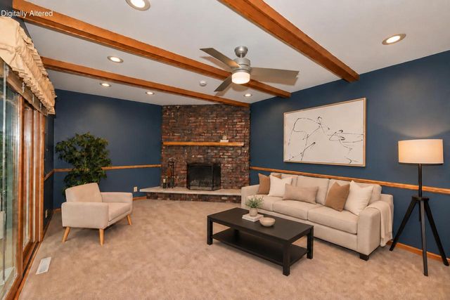 5879 Ramona DRIVE, Greendale, WI 53129