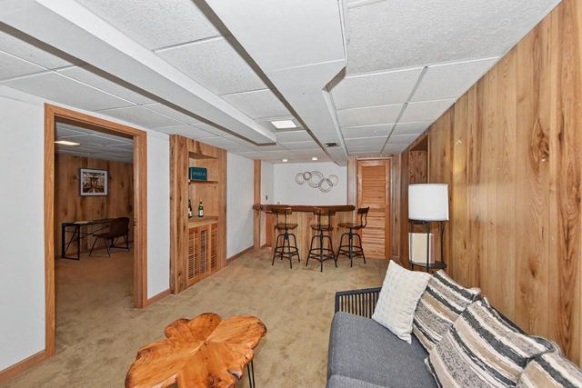 5879 Ramona DRIVE, Greendale, WI 53129