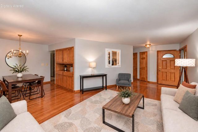 5879 Ramona DRIVE, Greendale, WI 53129
