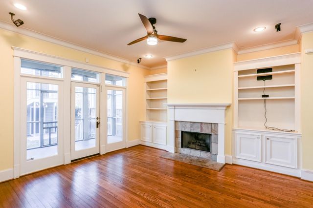 629 W 16th Street, Houston, TX 77008