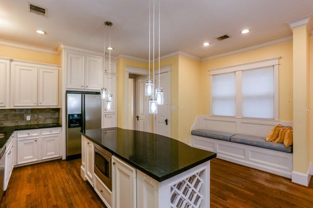 629 W 16th Street, Houston, TX 77008