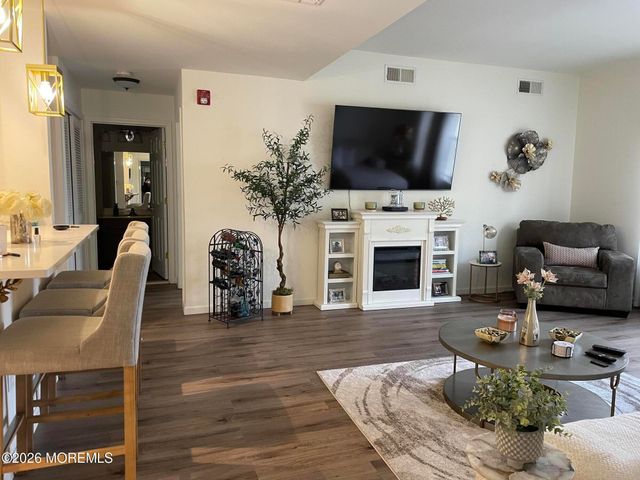 358 Rector Street 707, Perth Amboy, NJ 08862