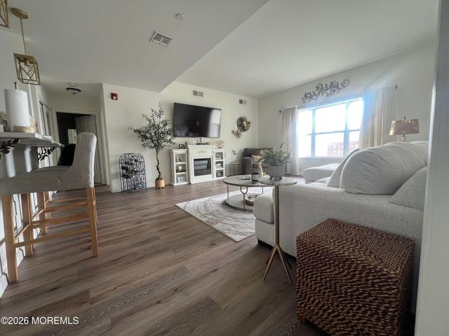 358 Rector Street 707, Perth Amboy, NJ 08862