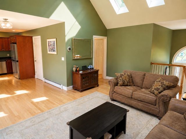 47 Pray Street, Rochester, NH 03868