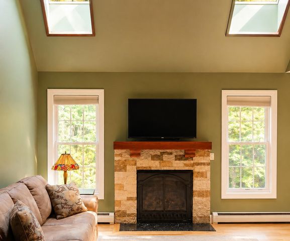 47 Pray Street, Rochester, NH 03868
