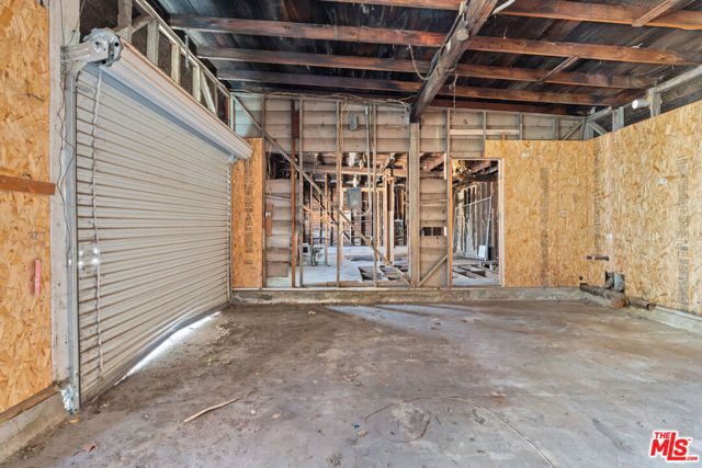 3051 N Coolidge Avenue, Los Angeles, CA 90039