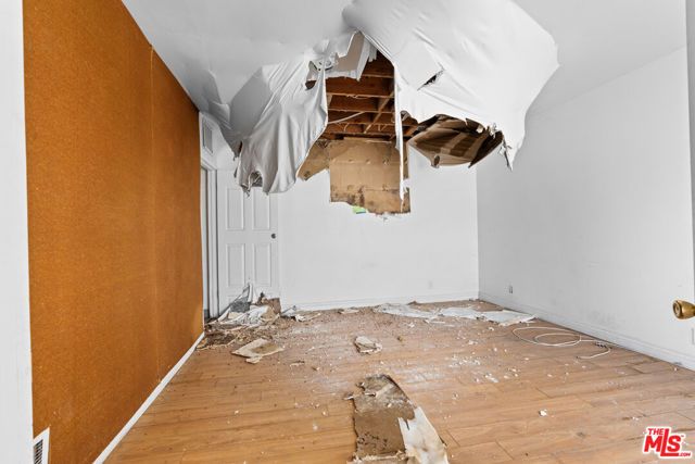 3051 N Coolidge Avenue, Los Angeles, CA 90039