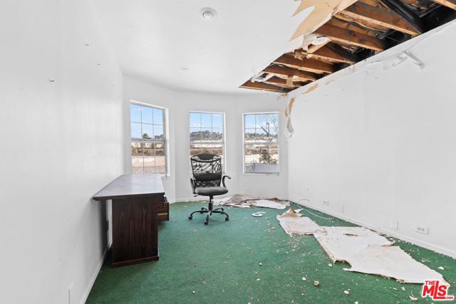 3051 N Coolidge Avenue, Los Angeles, CA 90039