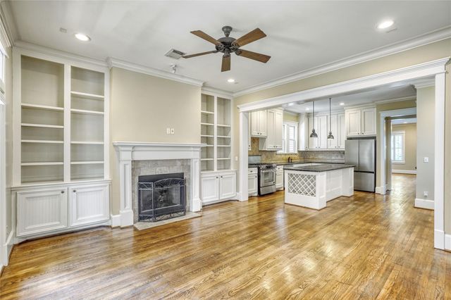 632 W 17th Street, Houston, TX 77008