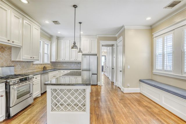 632 W 17th Street, Houston, TX 77008