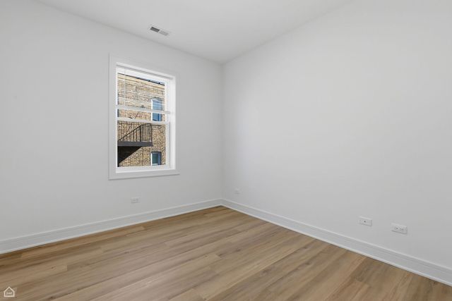 4841 S Prairie Avenue, Chicago, IL 60615