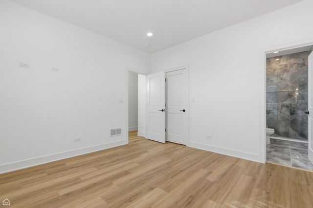 4841 S Prairie Avenue, Chicago, IL 60615