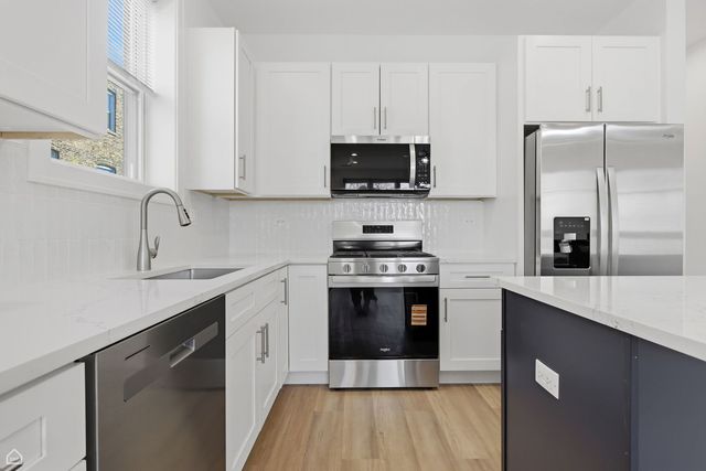 4841 S Prairie Avenue, Chicago, IL 60615