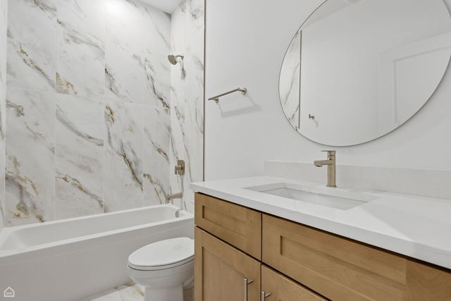 4841 S Prairie Avenue, Chicago, IL 60615