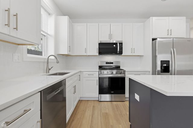 4841 S Prairie Avenue, Chicago, IL 60615