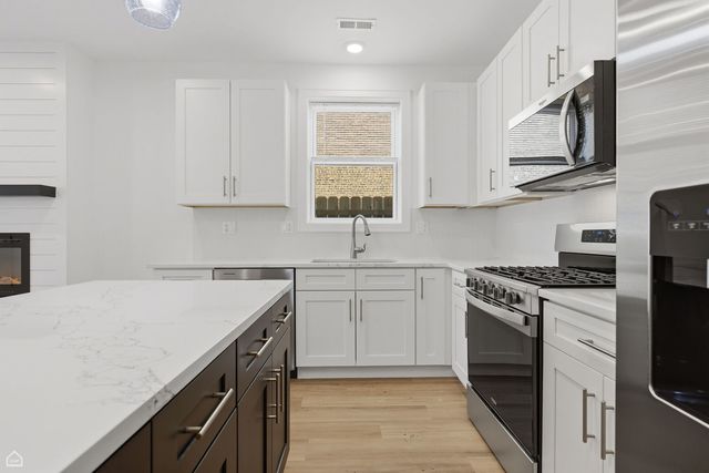 4841 S Prairie Avenue, Chicago, IL 60615