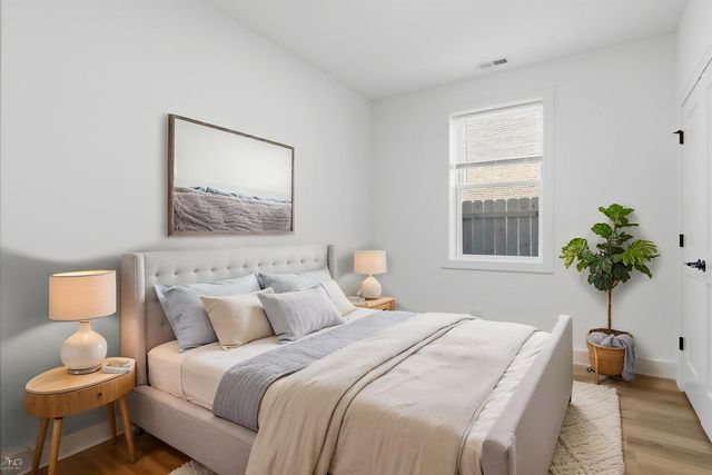 4841 S Prairie Avenue, Chicago, IL 60615