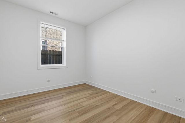 4841 S Prairie Avenue, Chicago, IL 60615