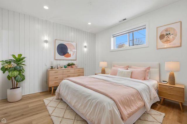 4841 S Prairie Avenue, Chicago, IL 60615